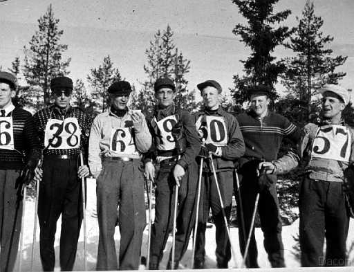 Bild_nr_0048_exposure.jpg - Fr.v. Gunnar Forsberg, Gustav Vallgren, Kosti Mikko, Emil Bröms, Daniel Bergman, Birger Bergman och Gottfrid Bröms.